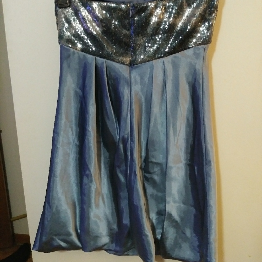 Homecoming dress - Picture 2 of 3